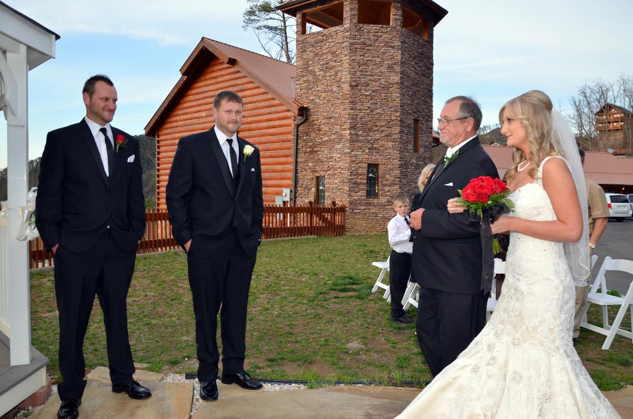 outdoor gazebo weddings