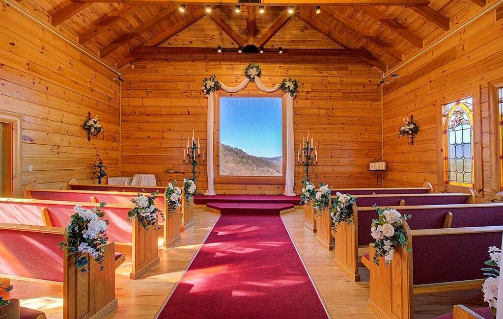 Angel's View Wedding Chapel with Glass Altar